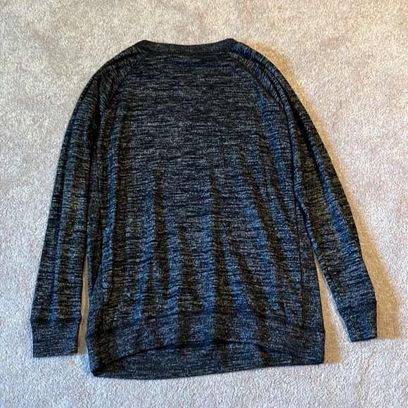 Small gray Gap maternity sweater - Picture 4 of 4